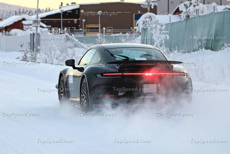 2023 Porsche 911 Turbo Facelift spied for the first time Exterior Spyshots
- image 1041221