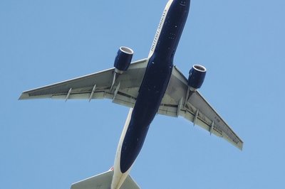 1997 Boeing 777-200ER
