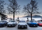 Amazing Wallpapers: The Lamborghini Urus, Aventador SVJ, and Huracan EVO Celebrate Christmas the Right Way - image 877361
