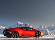 Amazing Wallpapers: The Lamborghini Urus, Aventador SVJ, and Huracan EVO Celebrate Christmas the Right Way - image 877367