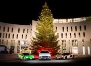 Amazing Wallpapers: The Lamborghini Urus, Aventador SVJ, and Huracan EVO Celebrate Christmas the Right Way - image 877377