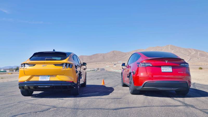 Drag Race: Mustang Mach-E GT vs Tesla Model Y Performance