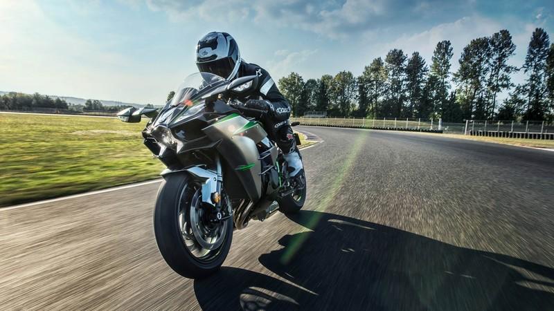 Top 10 Fastest Road-Legal Motorcycles You Can Buy Today